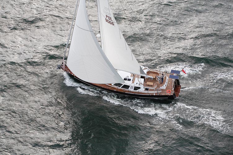 Conrad 66 photoexterior08