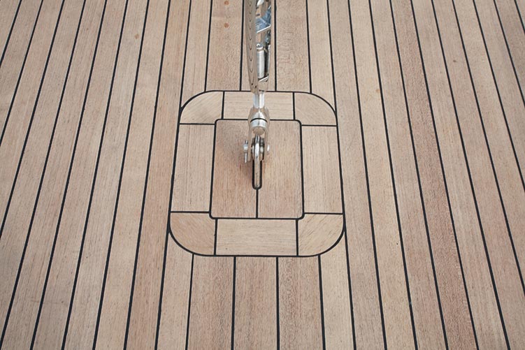 Conrad 66 photointerior04