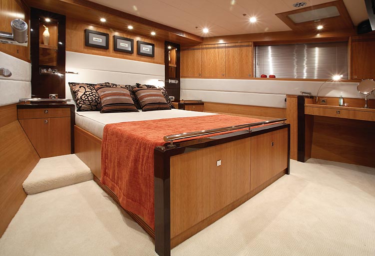 Conrad 66 photointerior25